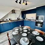 Penthouse North Sea Front