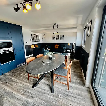 Penthouse North Sea Front