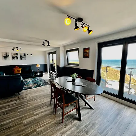 Penthouse North Sea Front *